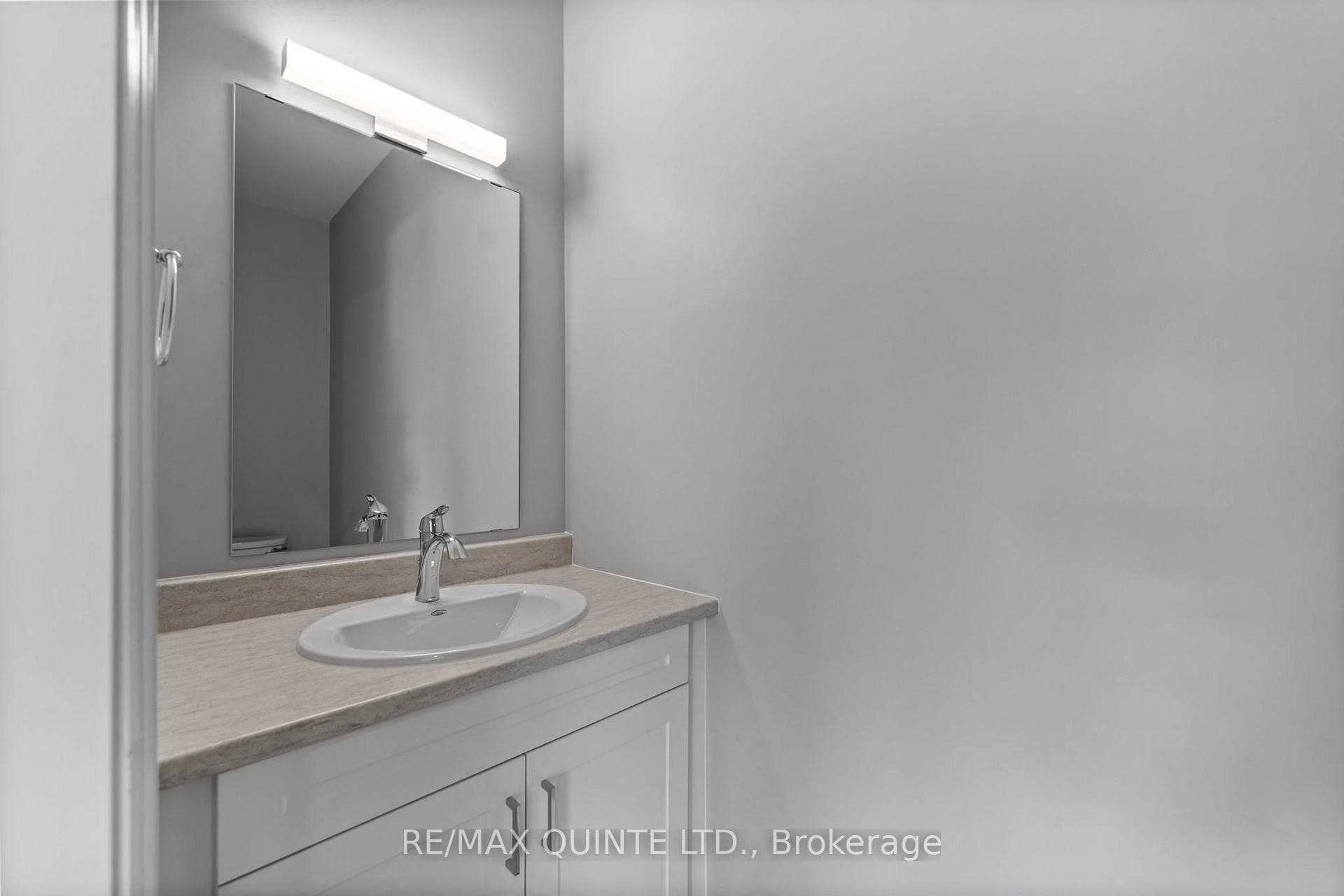 37 Markland Avenue photo 21