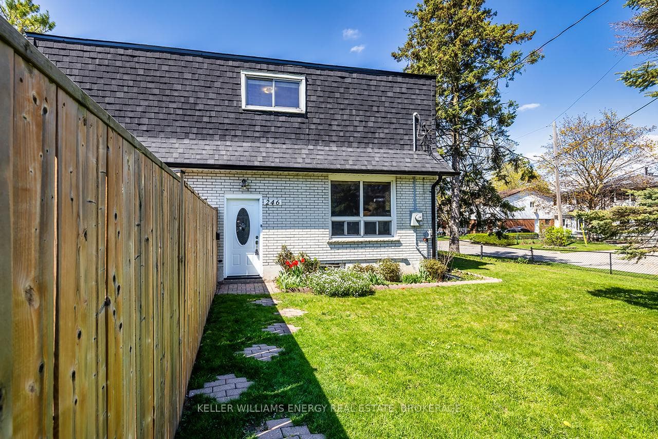 246 Barkley Crescent photo 2
