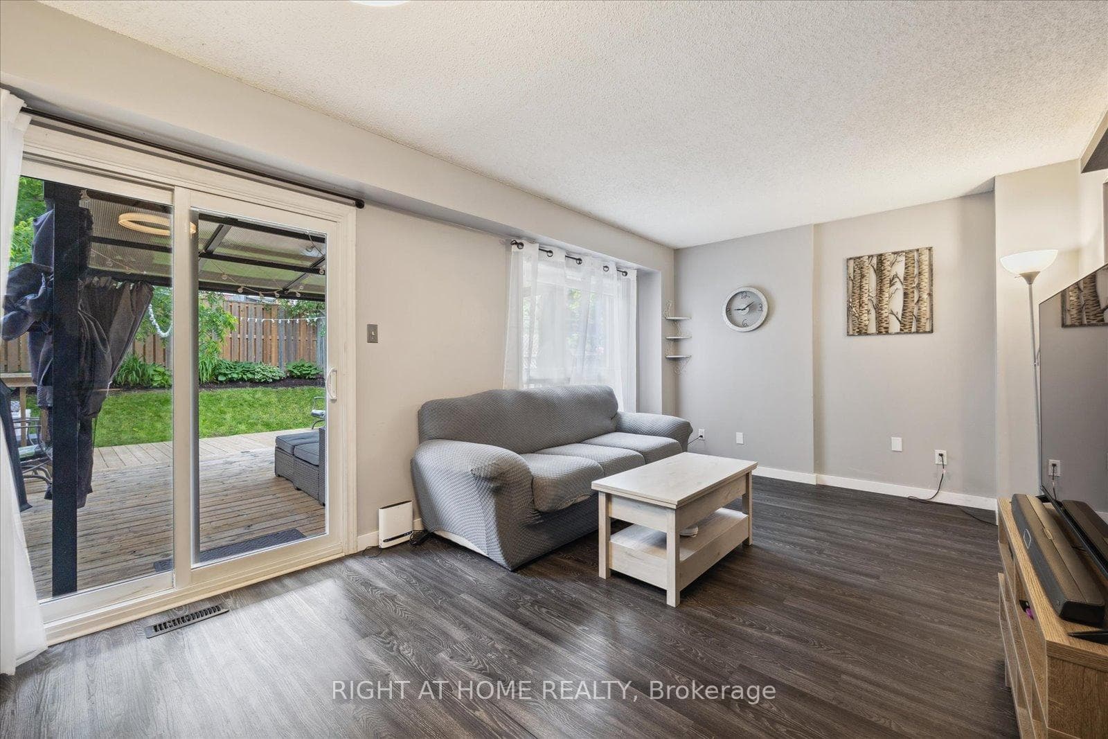 60 Elford Drive photo 7