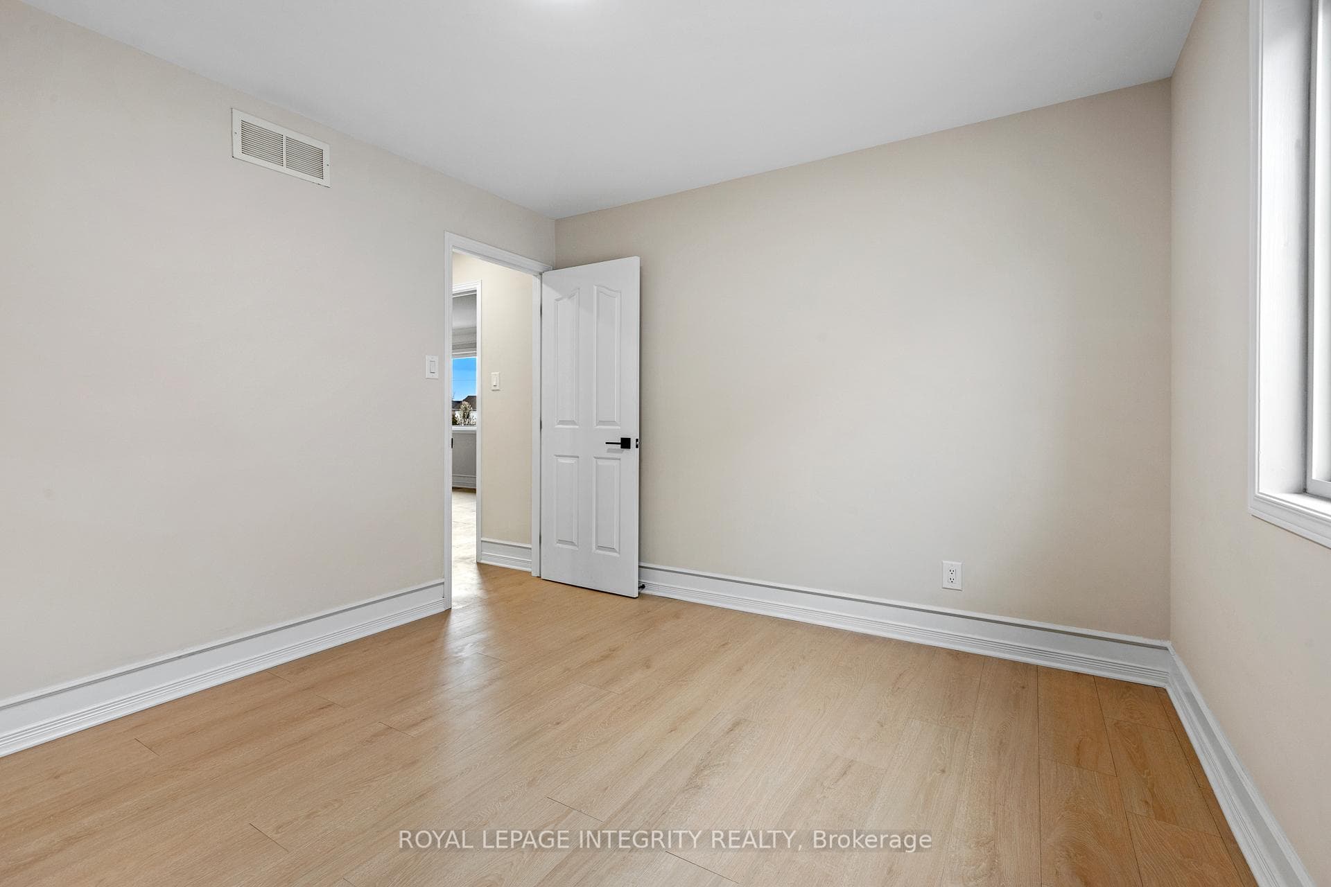 1031 Unicorn Avenue photo 27