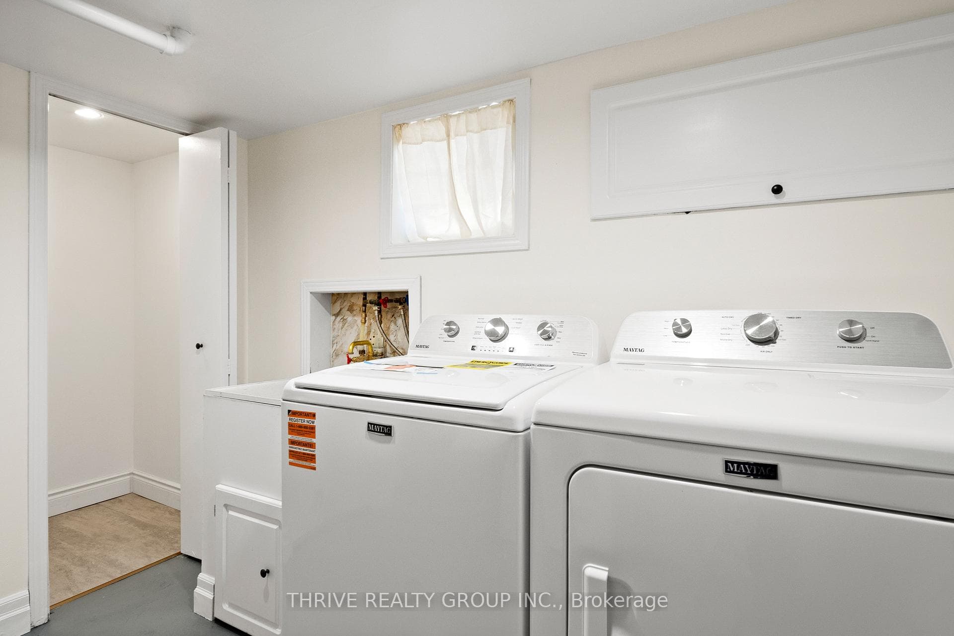123 Thornton Avenue photo 26
