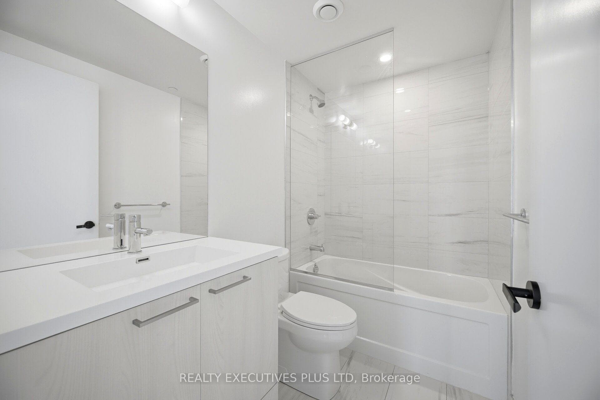 225 Commerce Street Unit 3202 photo 28