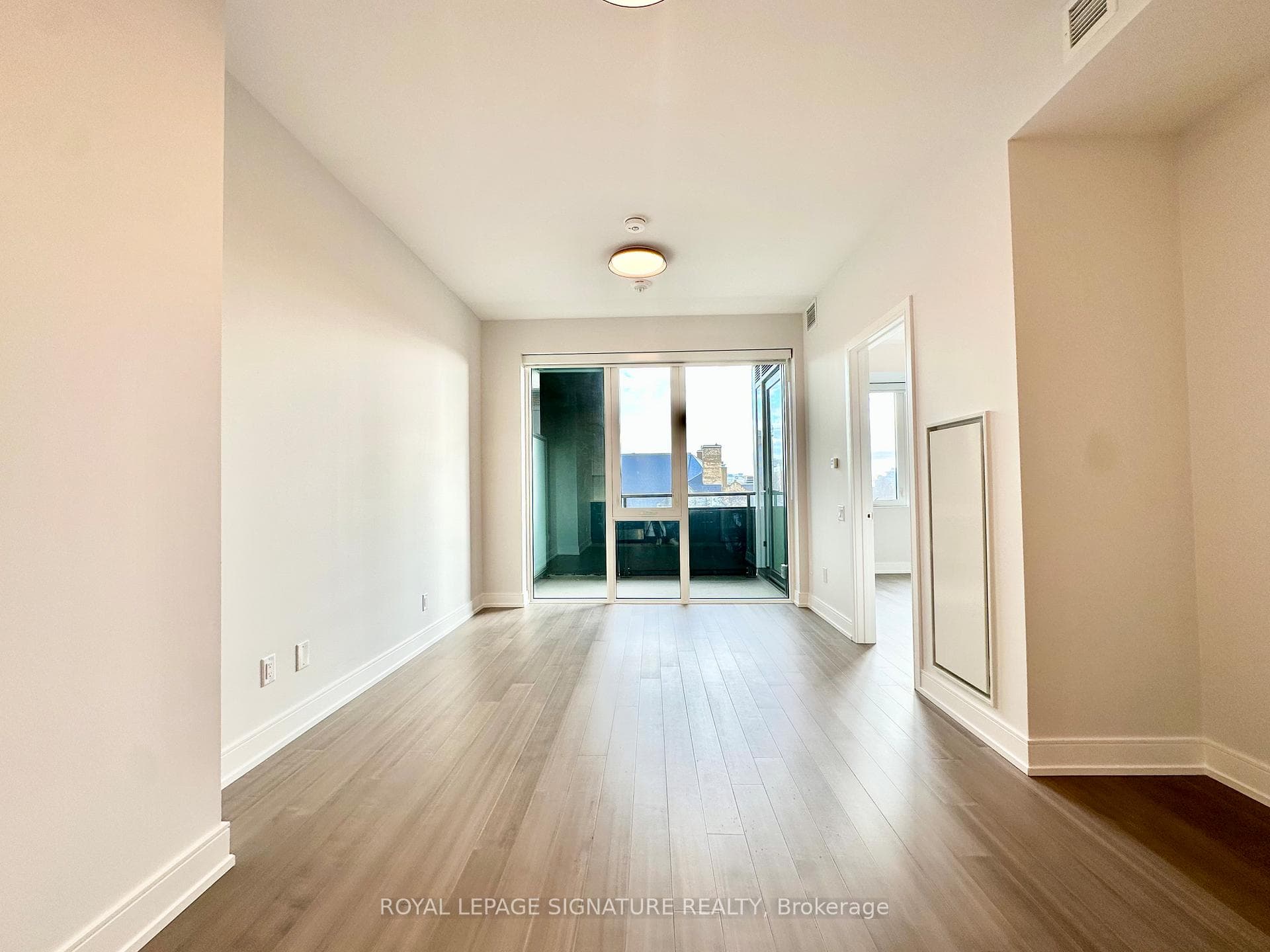 664 Spadina Avenue Unit 501 photo 3