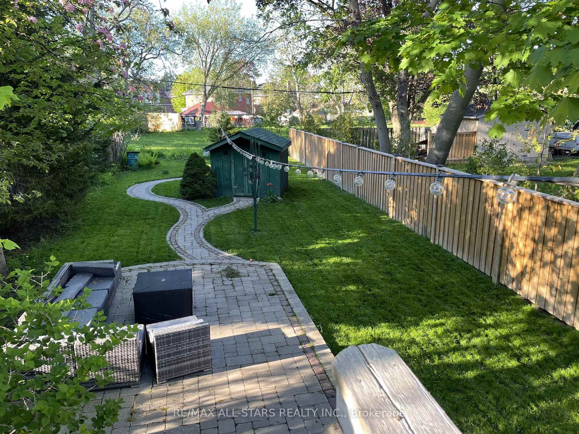 32 Wellington Street photo 38