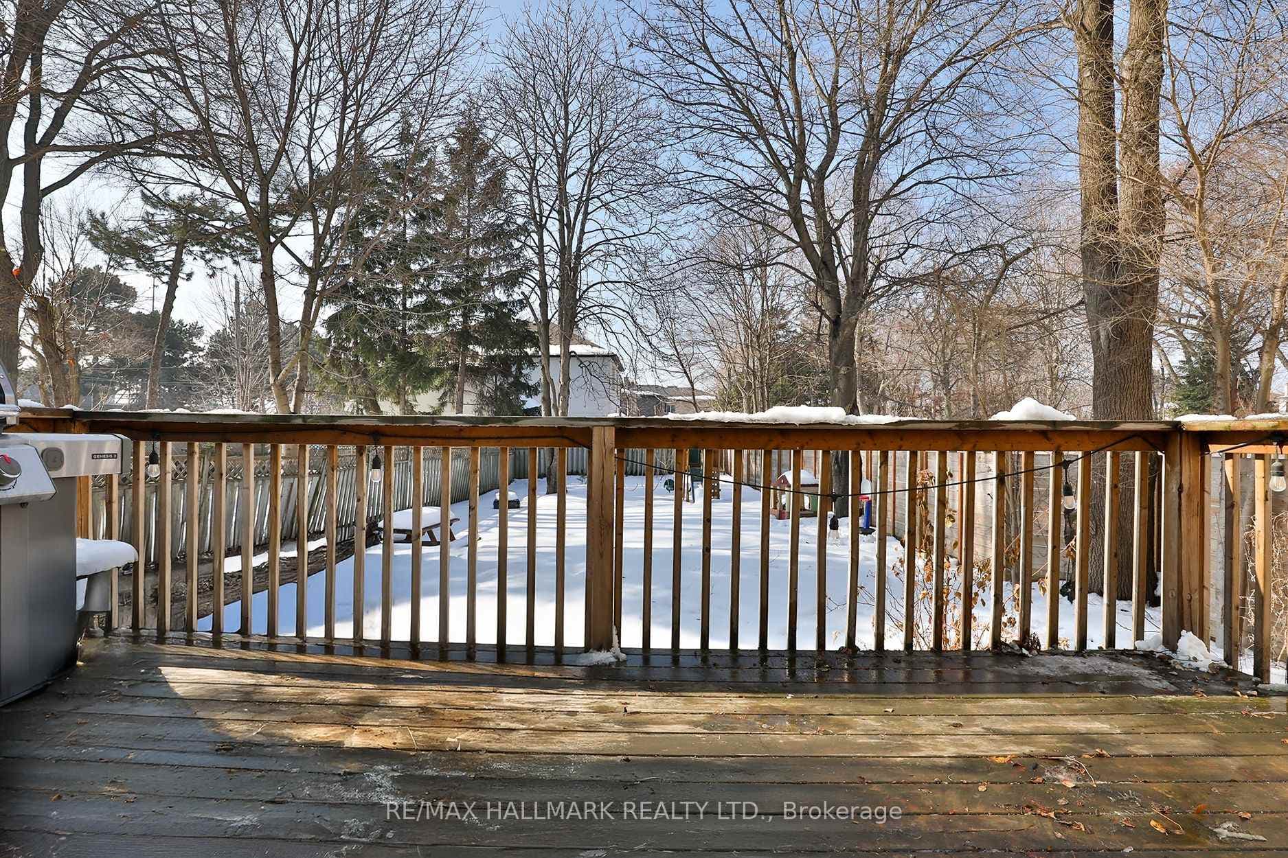 299 Ridley Boulevard photo 29