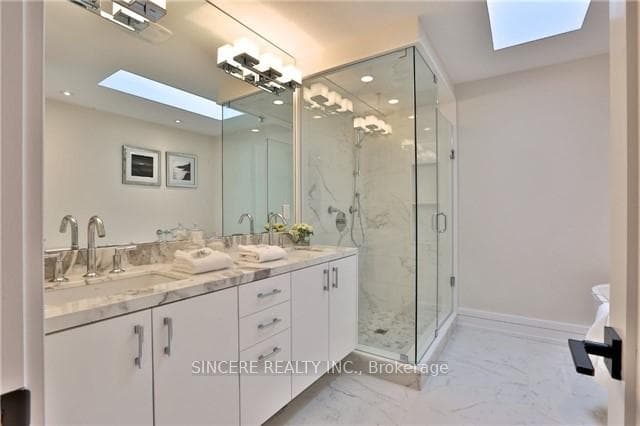 212 Glenforest Road photo 16