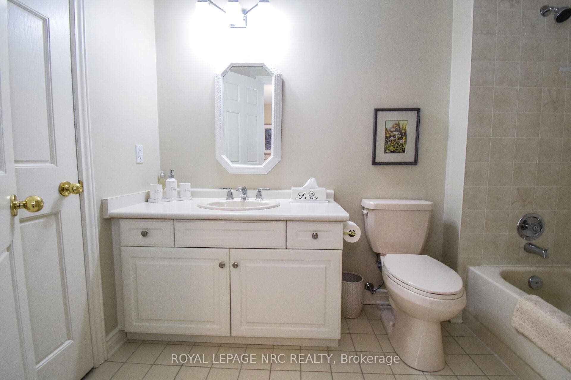 141 Welland Vale Road Unit 24 photo 35