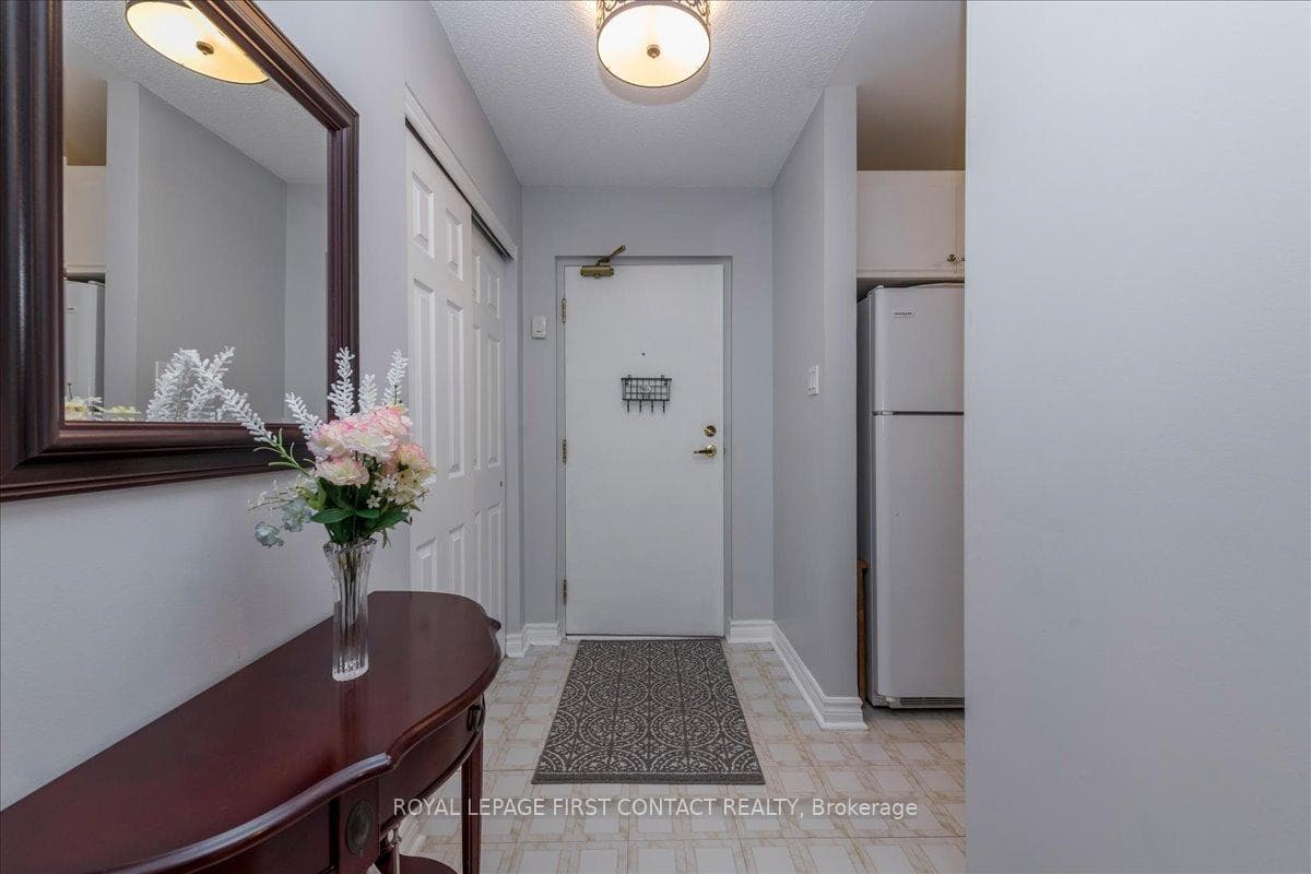 131 Clapperton Street Unit 102 photo 3