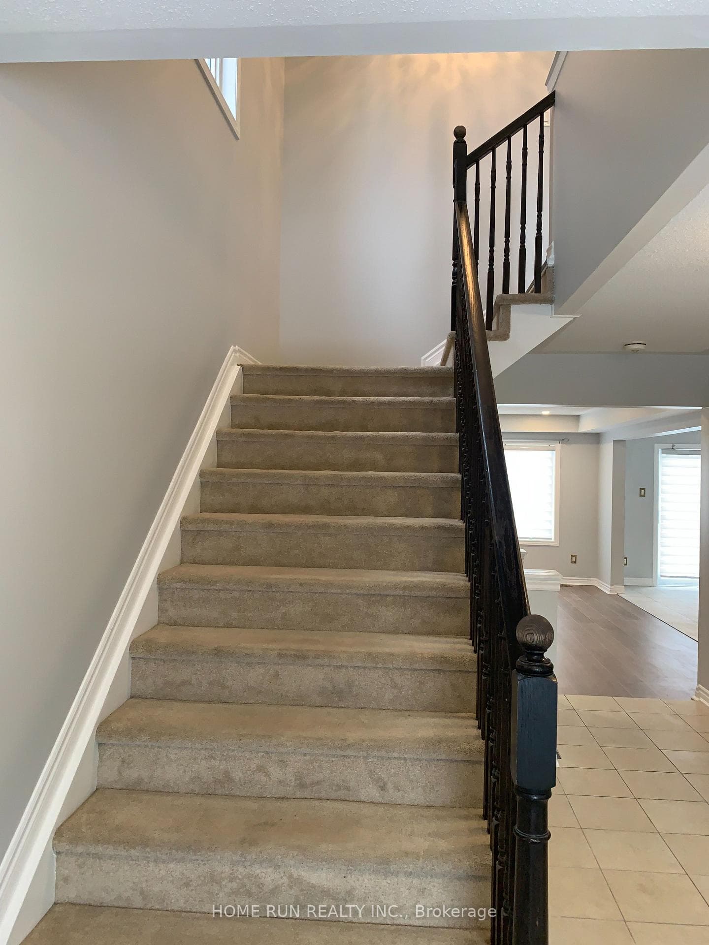 1013 Apolune Street photo 8