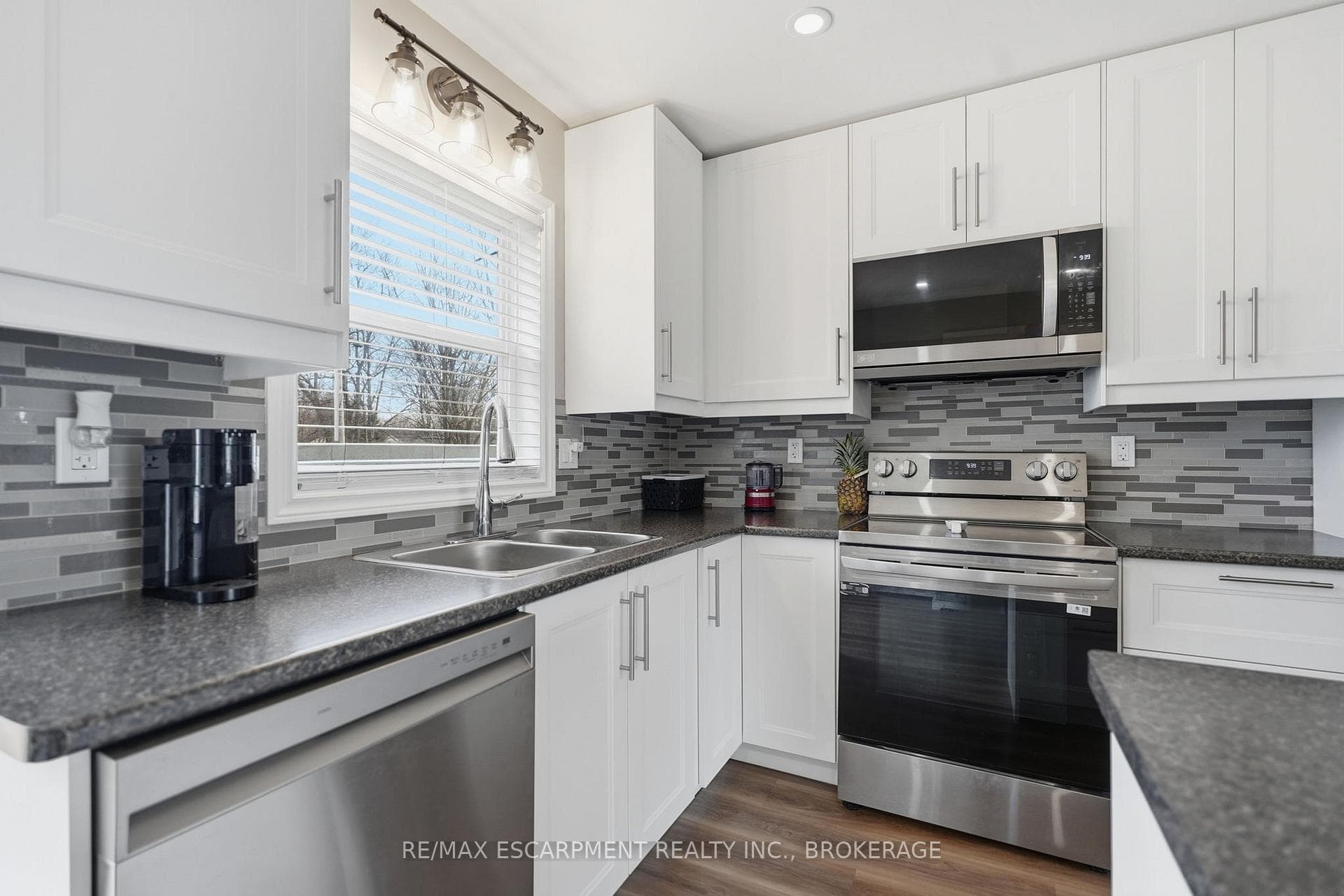 3148 Jewell Avenue photo 13