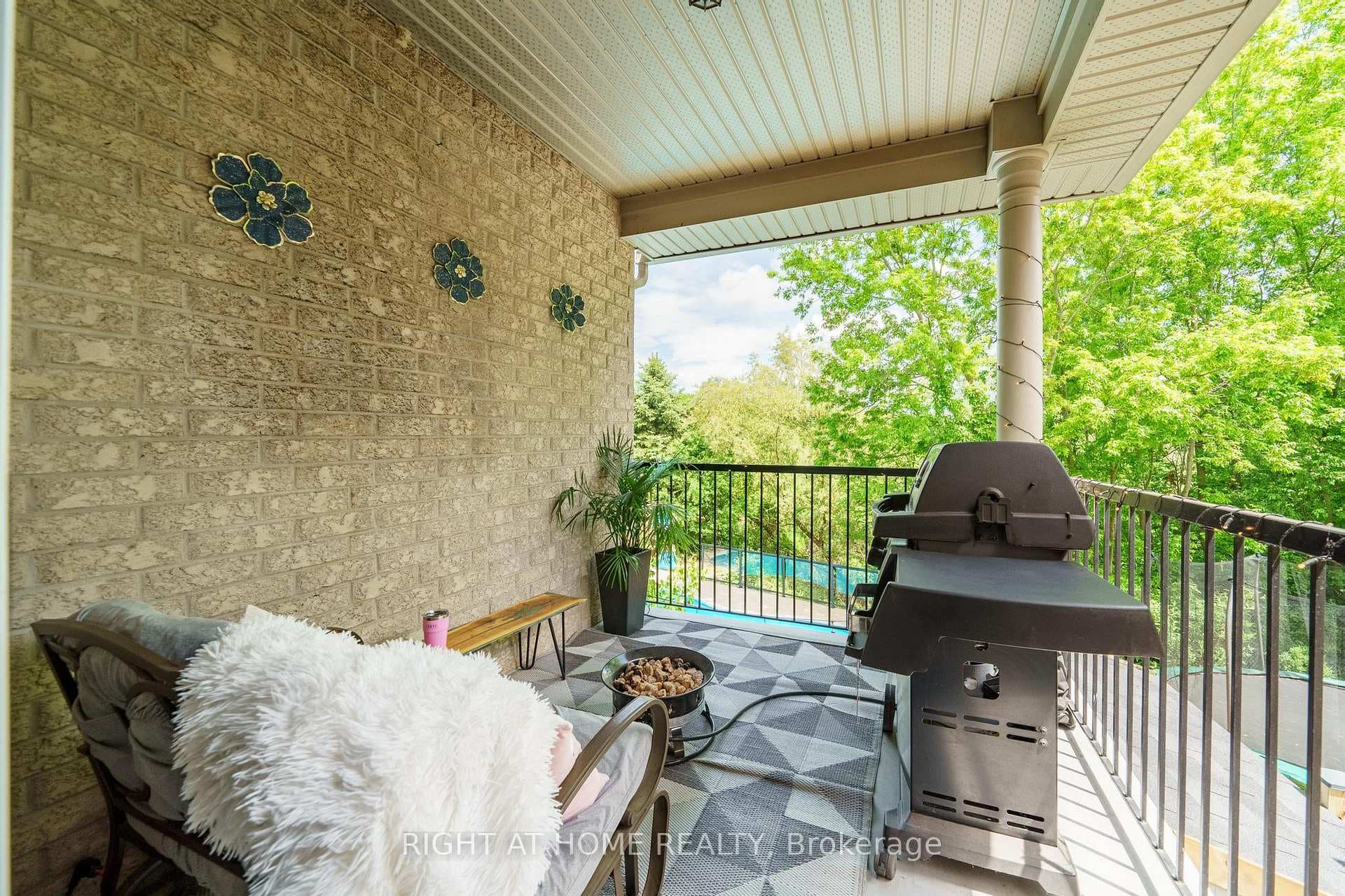 63 Newcombe Road photo 27