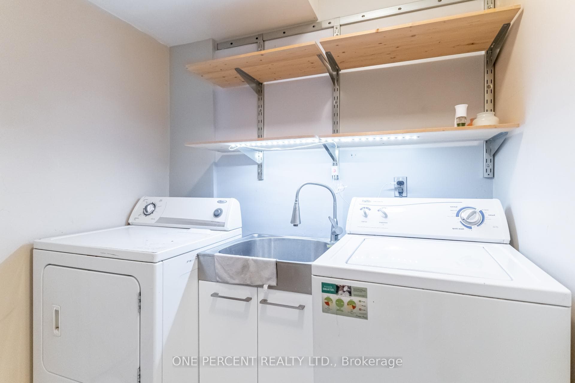 18 Obris Crescent photo 34