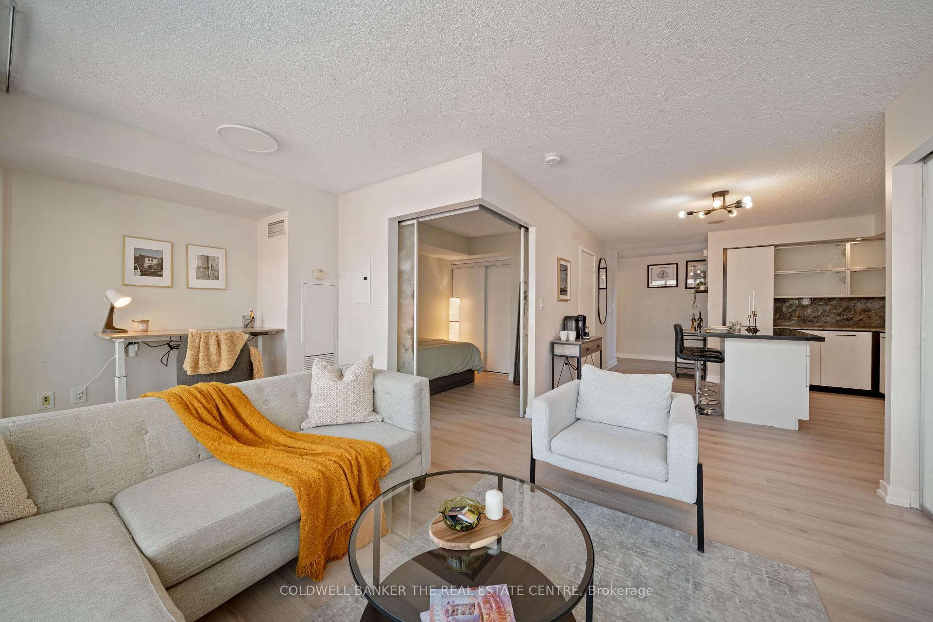8 Telegram Mews Unit 1207 photo 17