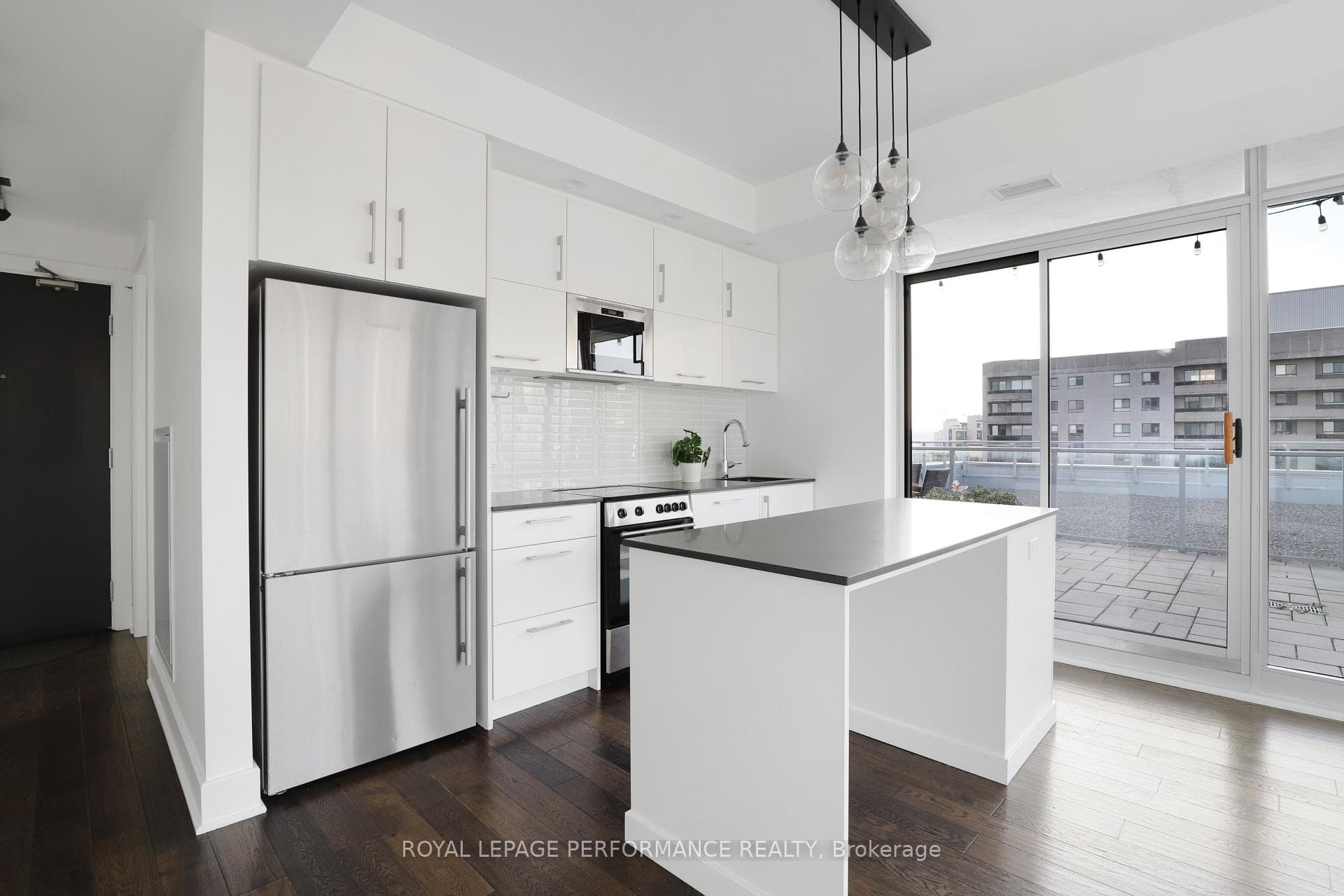 255 Bay Street Unit 1603 photo 8