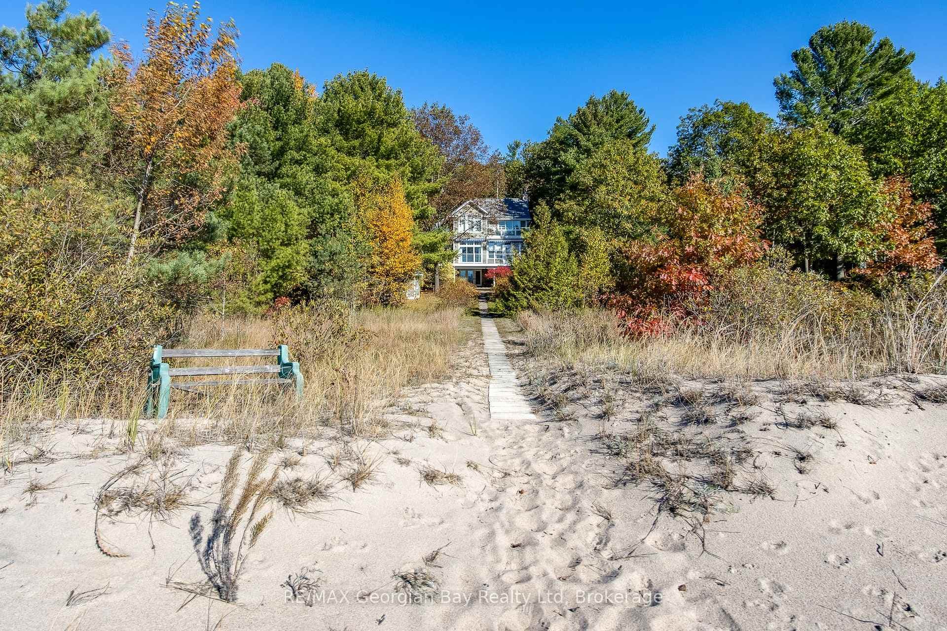 86 Nottawaga Drive photo 3