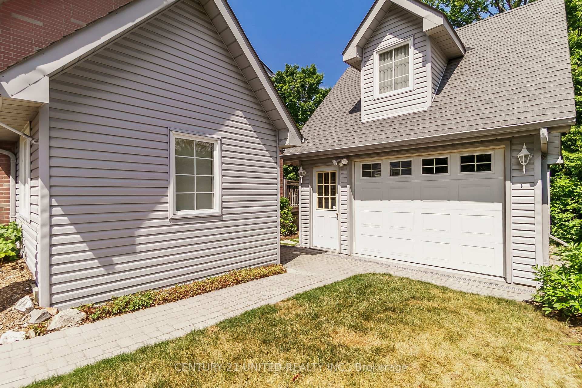 916 Valleyview Drive photo 31