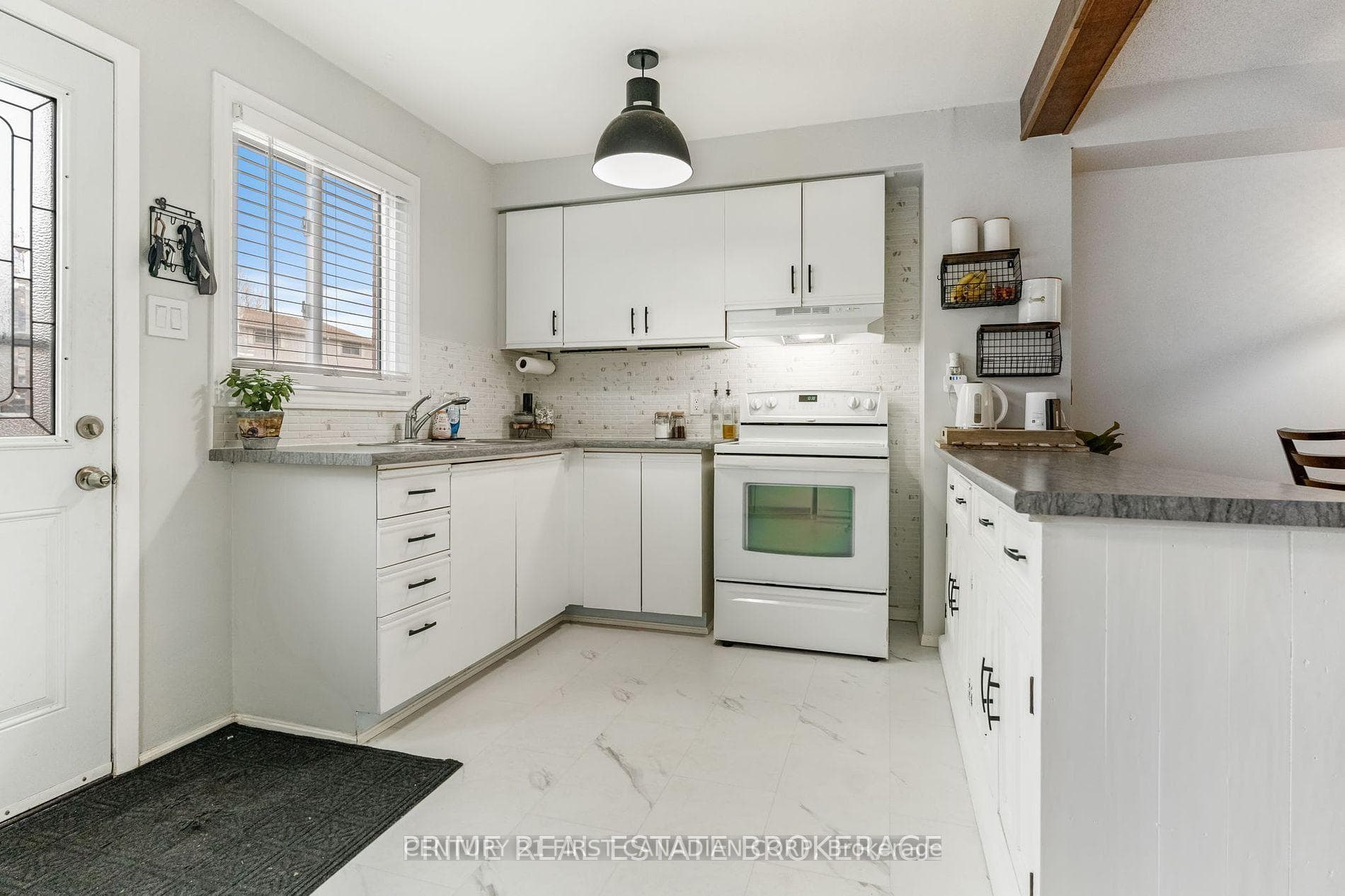 226 Highview Avenue Unit 63 photo 8