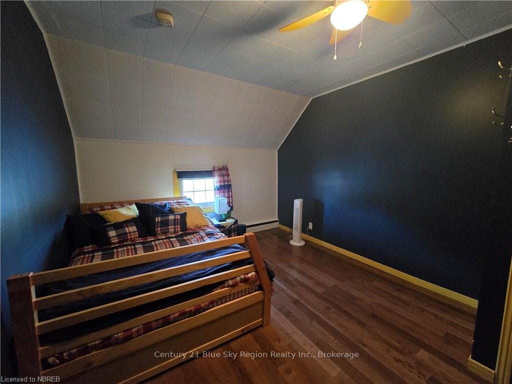 71 BAIN Avenue photo 18