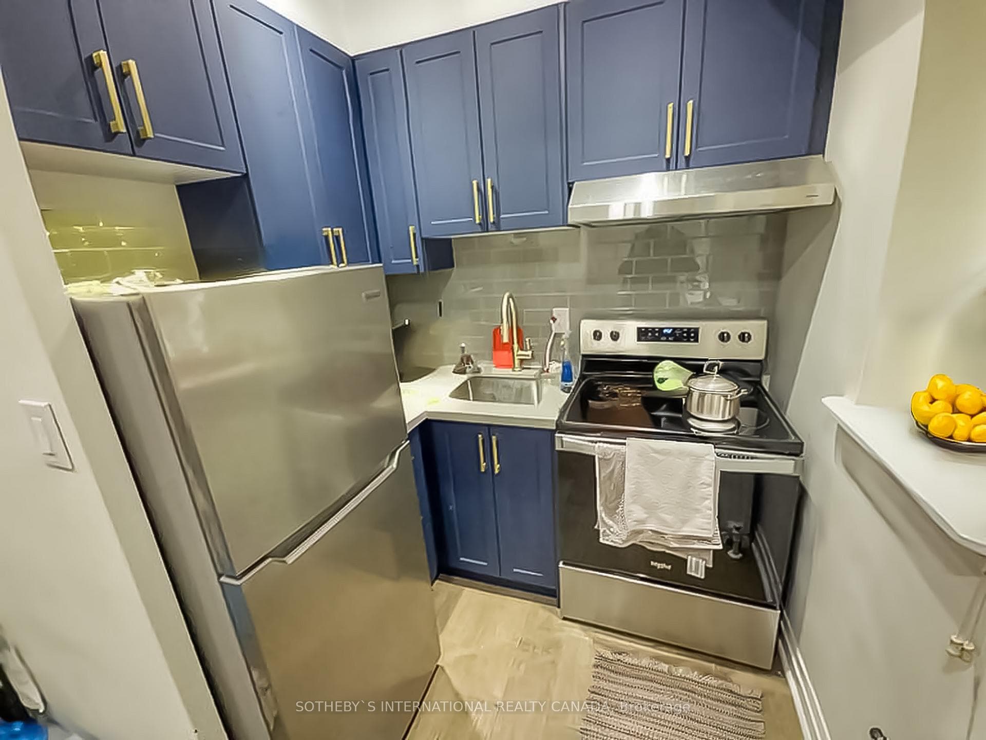 710 Spadina Avenue Unit 306 photo 4