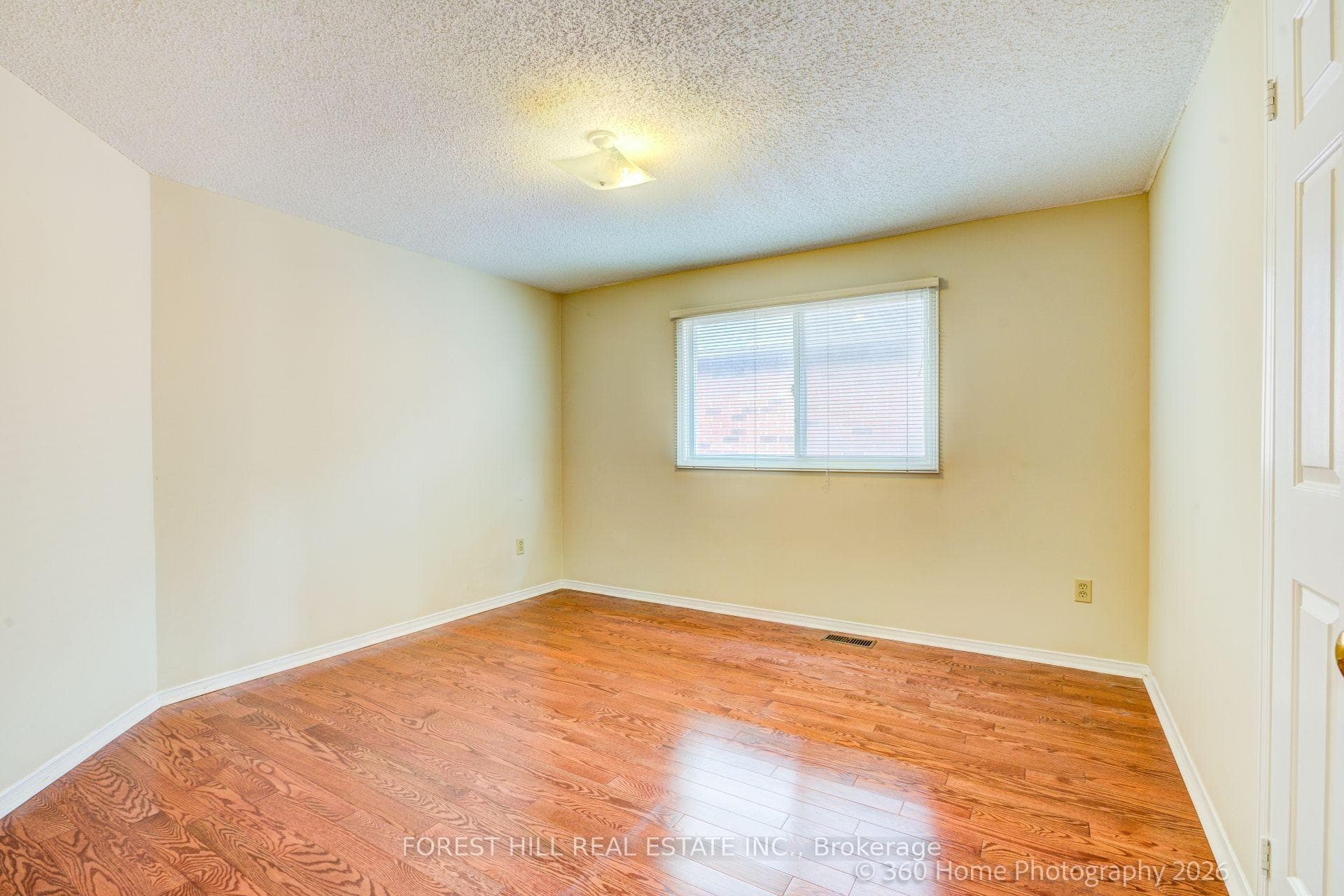3679 Loyalist Drive photo 16