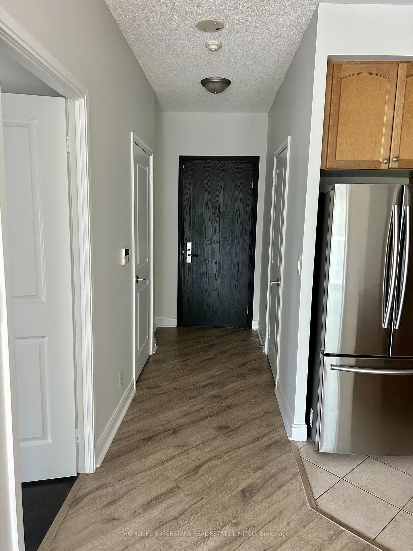 80 Absolute Avenue Unit 306 photo 7