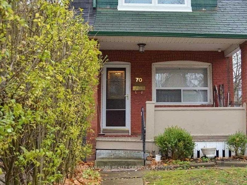 70 Ashdale Avenue Unit Lower photo 1