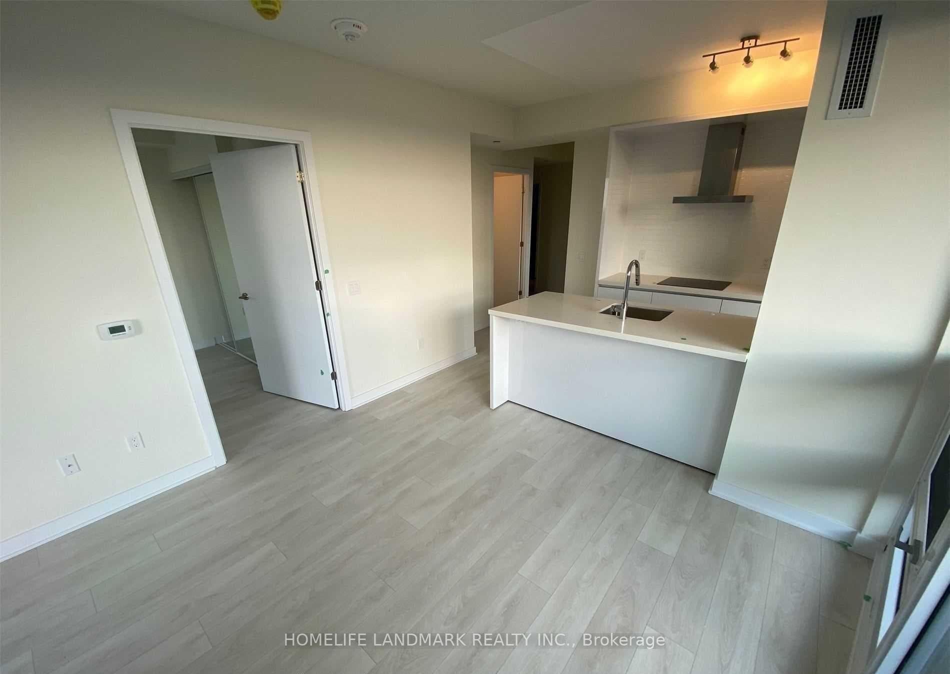 2221 Yonge Street Unit 5009 photo 12