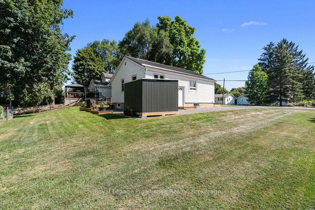 76 Wright Avenue photo 29