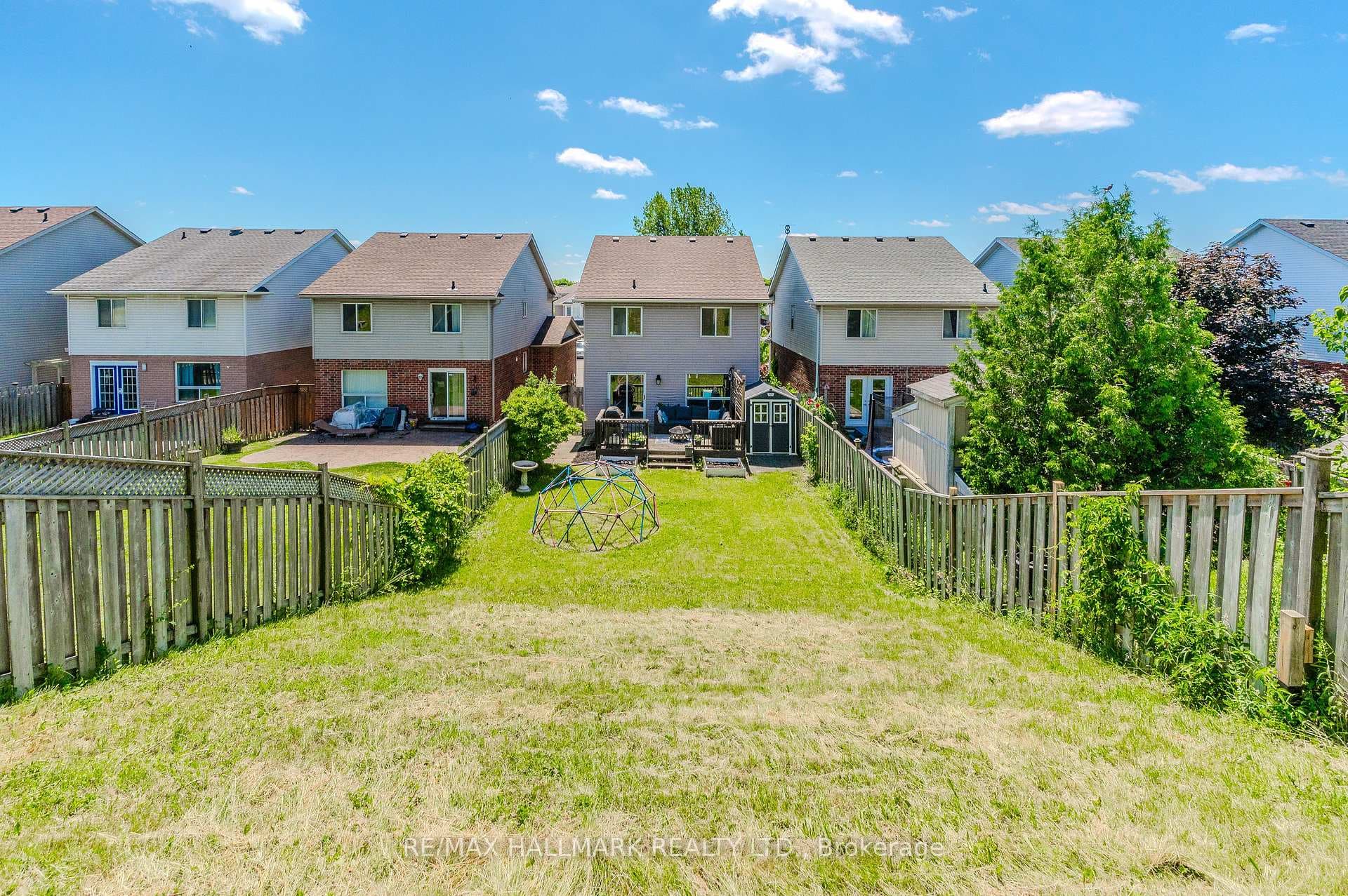 71 Newport Drive photo 38