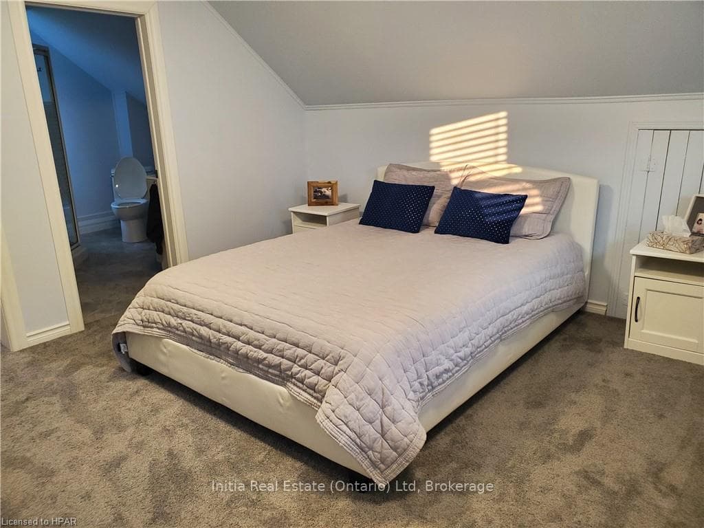 117 WASHINGTON Street photo 12