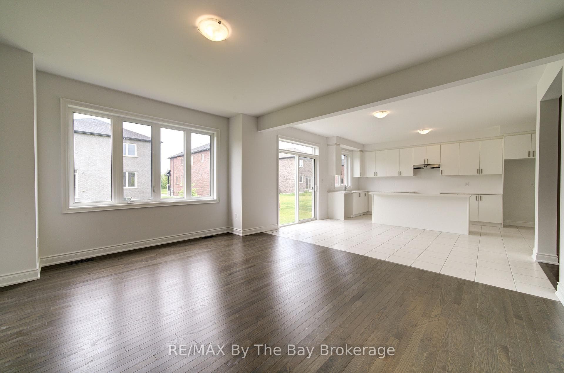 19 Amber Drive photo 10