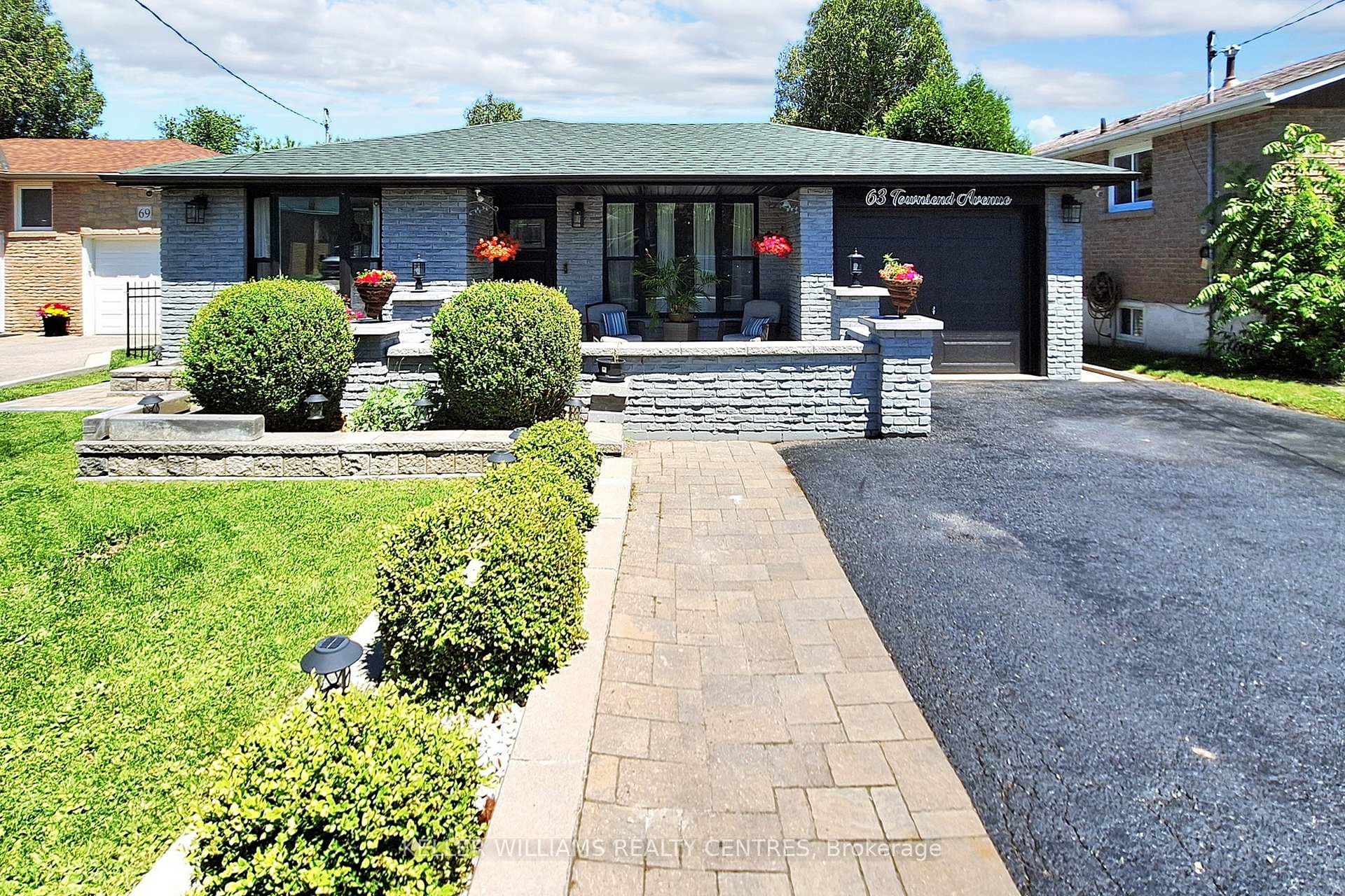 63 Townsend Avenue photo 1