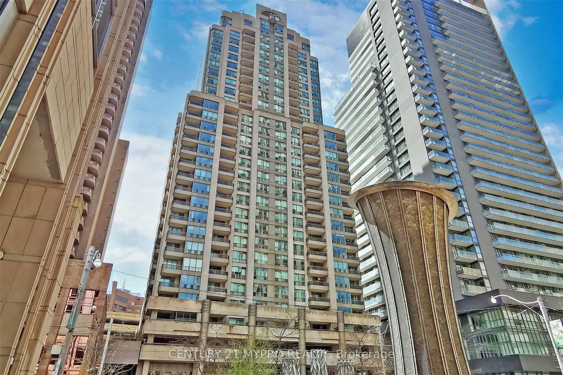 750 Bay Street Unit 3203 photo 18