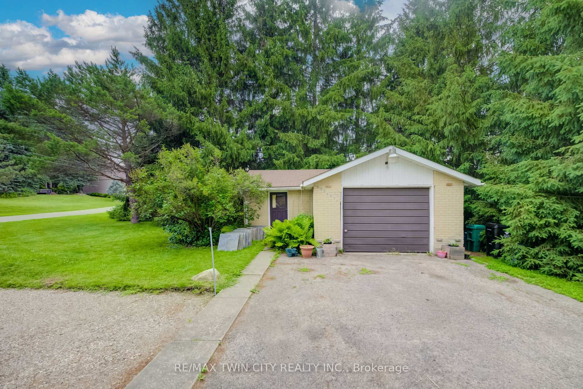 140 Shade Street photo 34