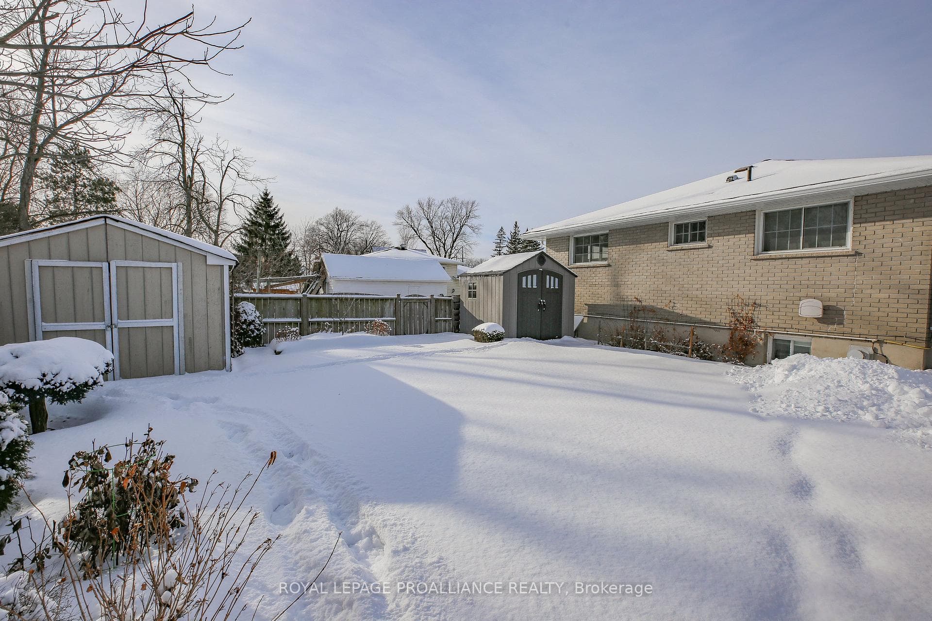 39 Front Avenue photo 23