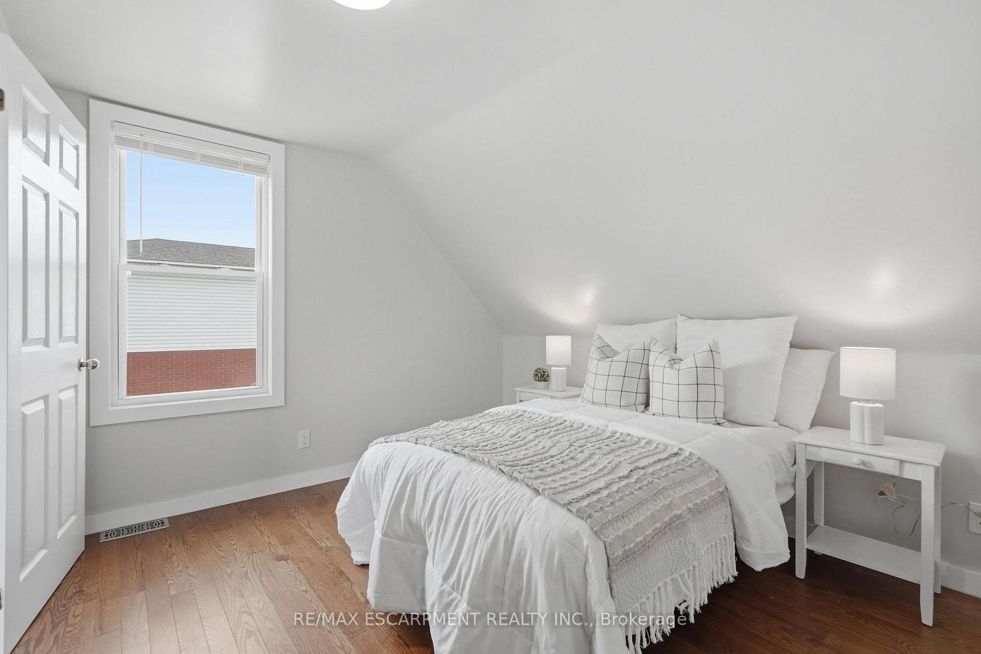 410 Beach Boulevard photo 19