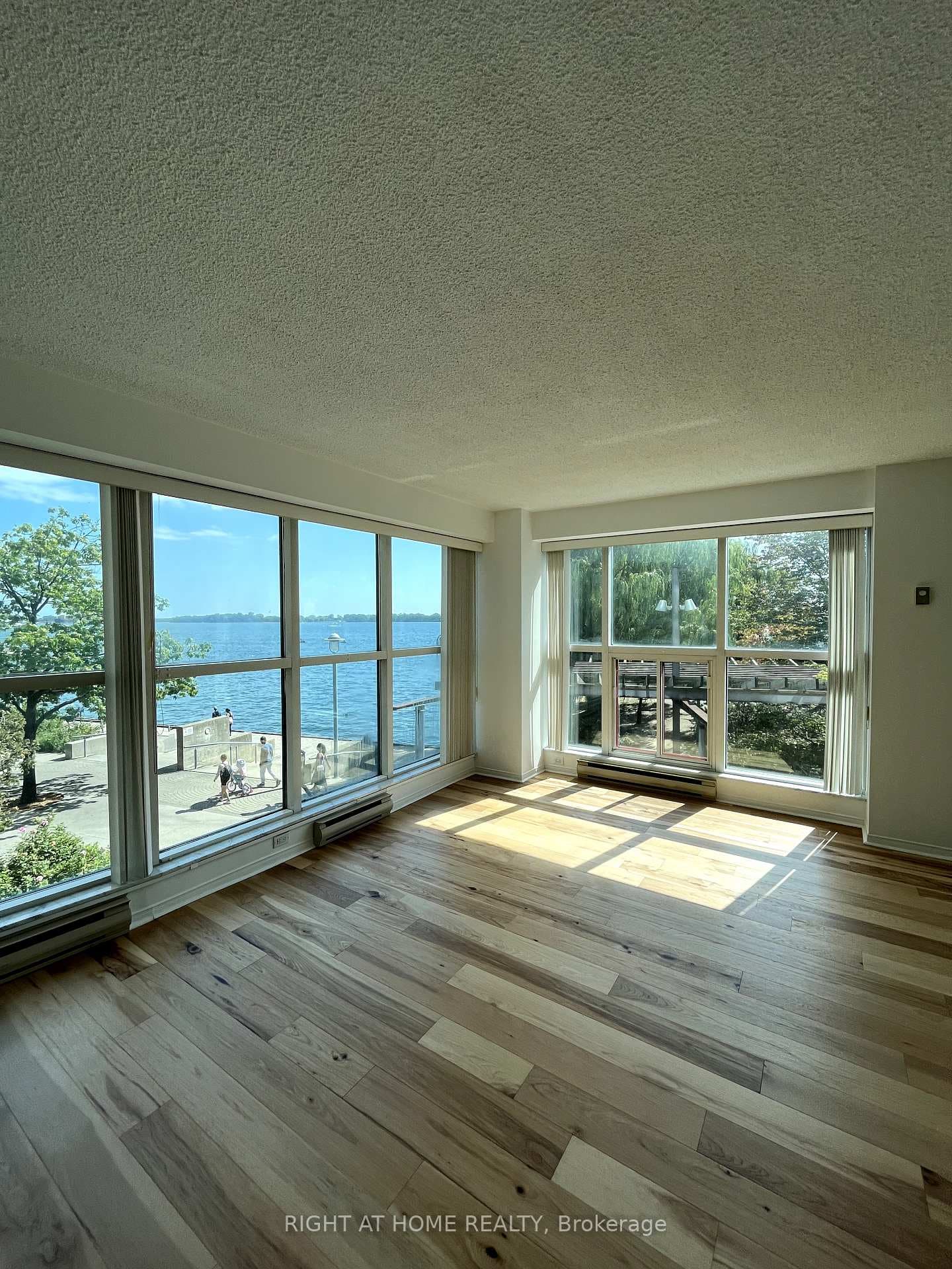 99 Harbour Square Unit 307 photo 1