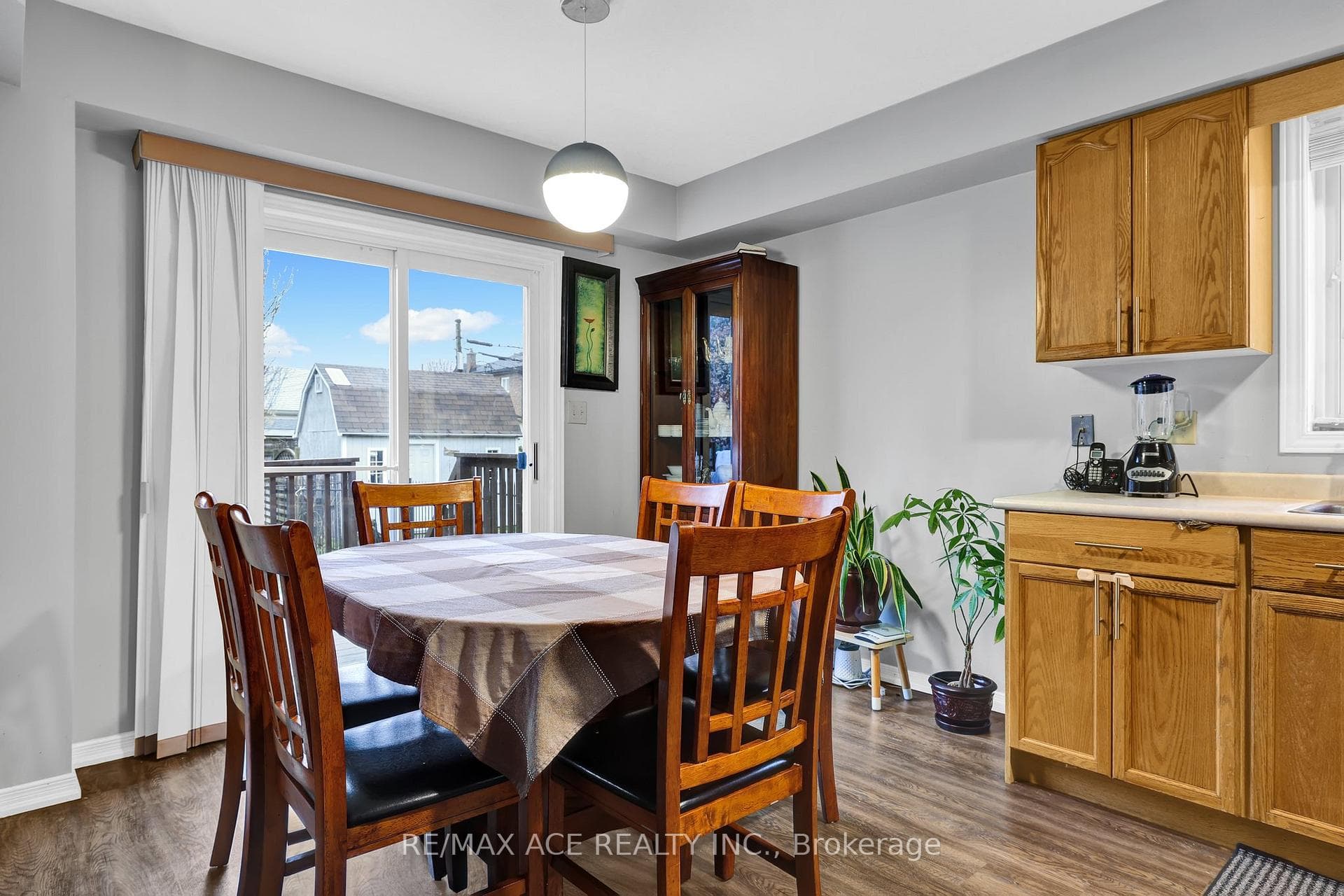 19 Rosemount Drive photo 12