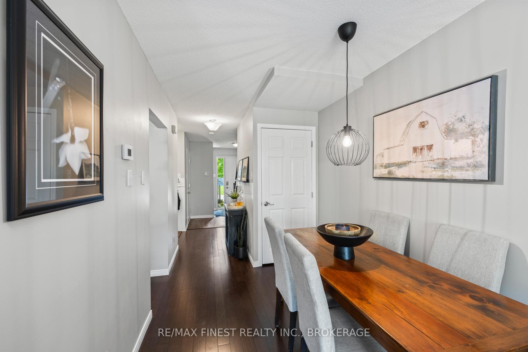 546 Garden Street photo 25