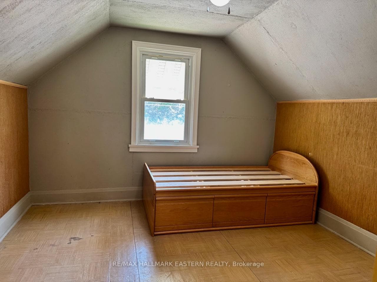 232 Munroe Avenue photo 14