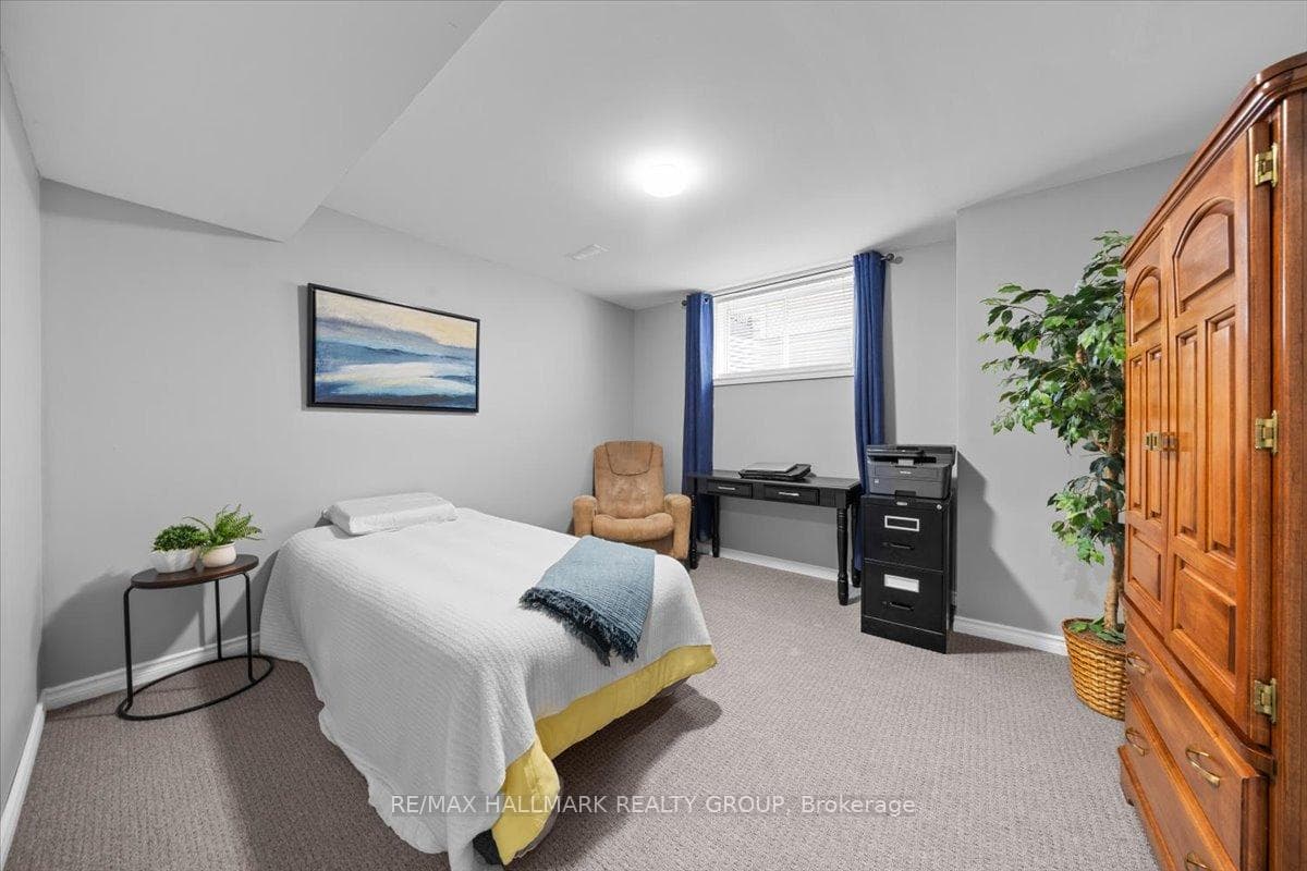 184 Bonnyley Crescent photo 38