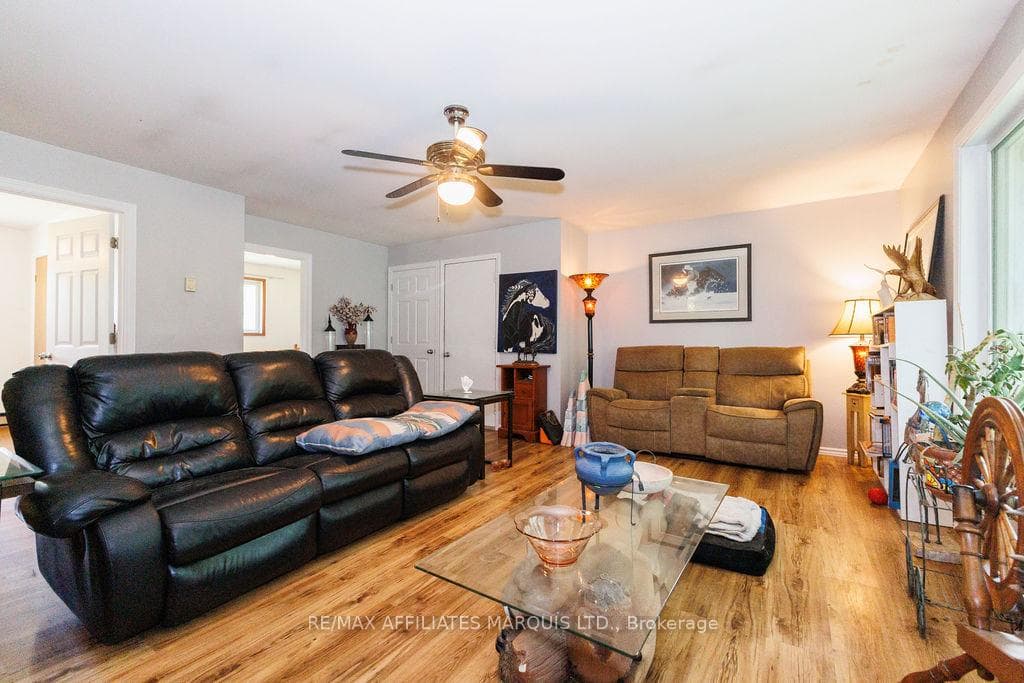 21111 Concession 8 Road photo 25