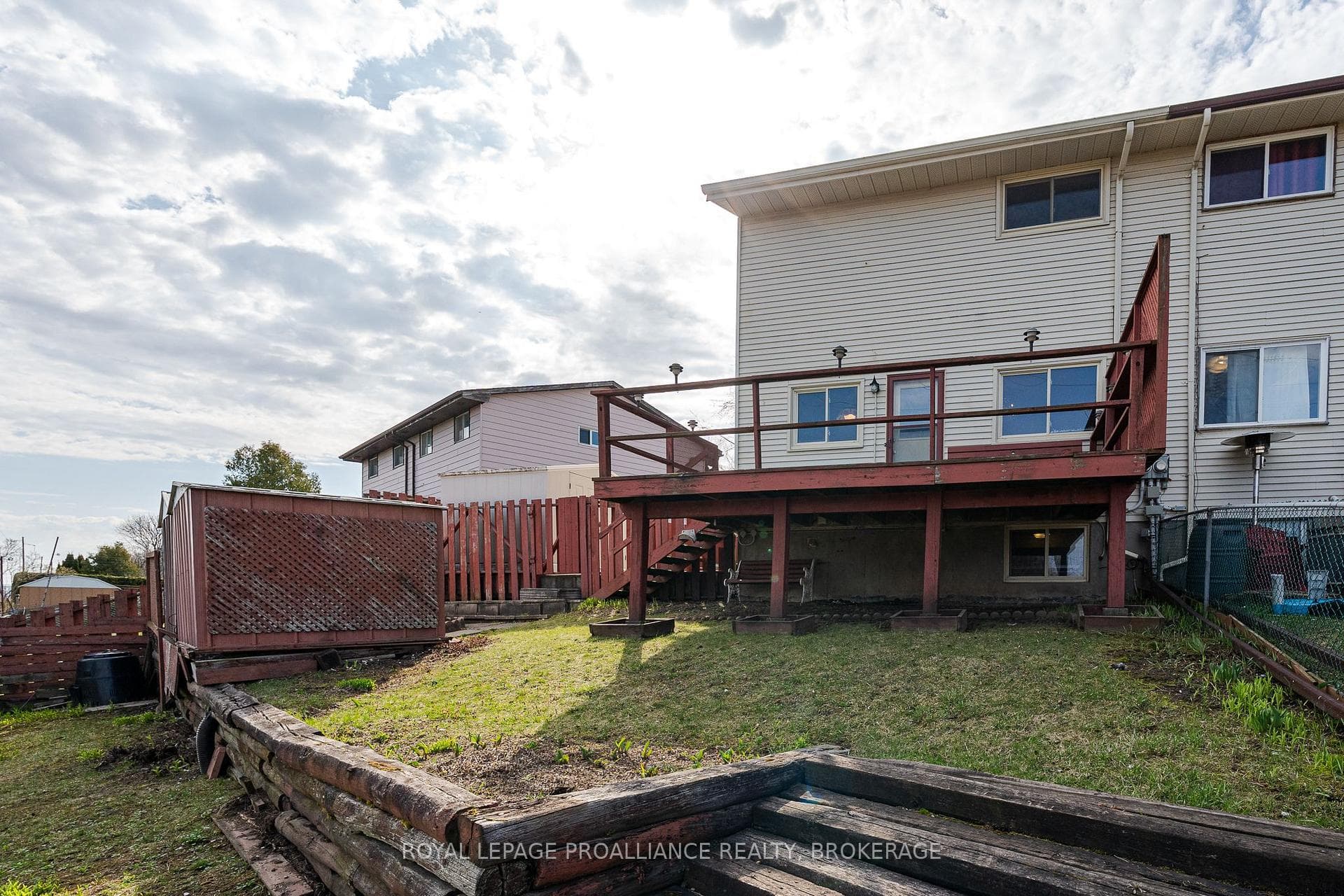 123 Wycliffe Crescent photo 41