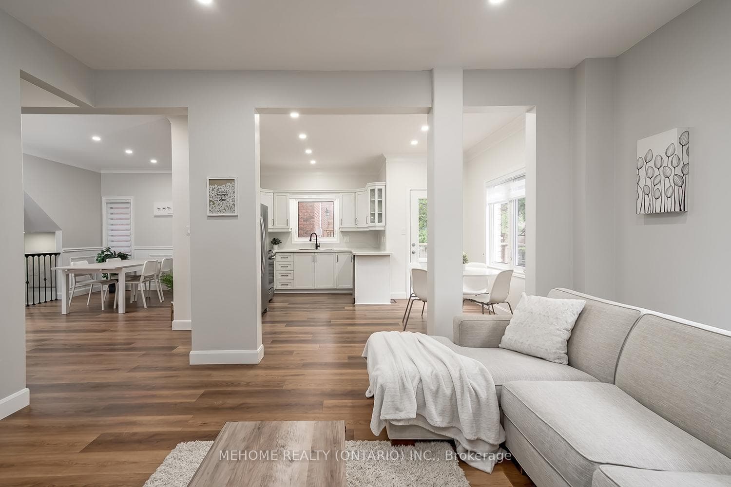 2126 Springdale Road photo 12