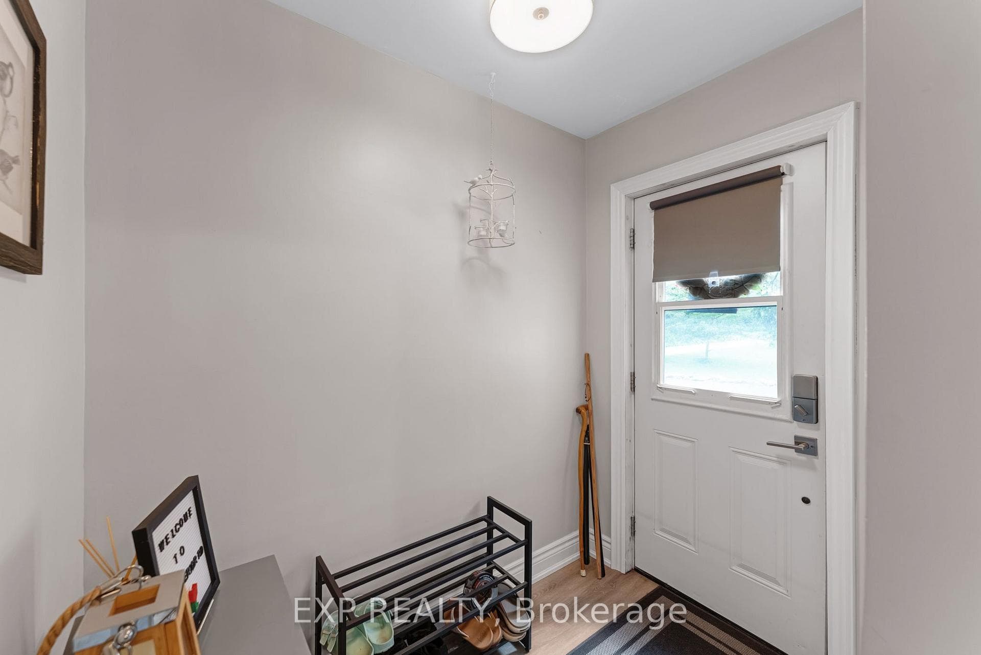 87 Superior Road photo 4