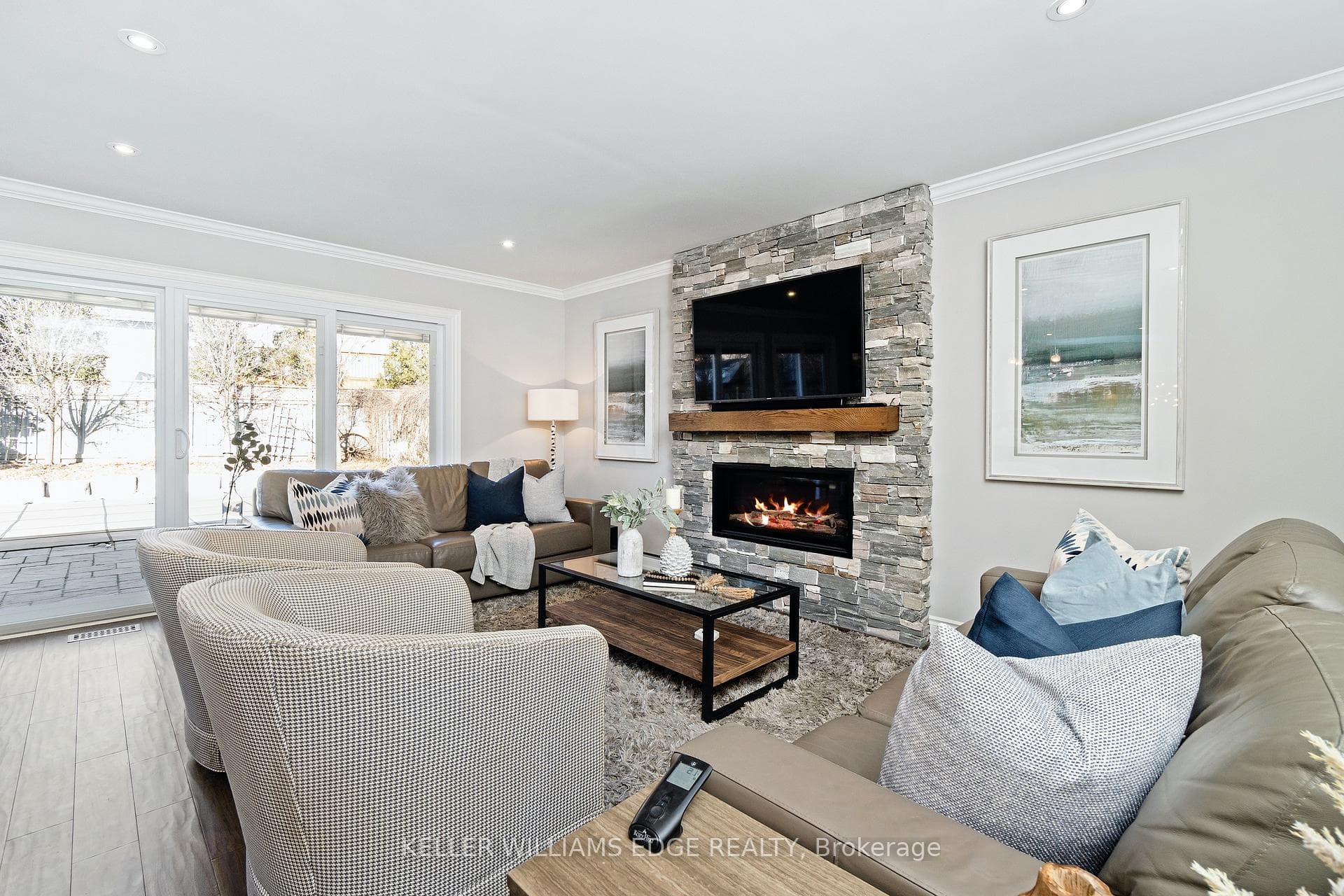 1347 Bryanston Court photo 17