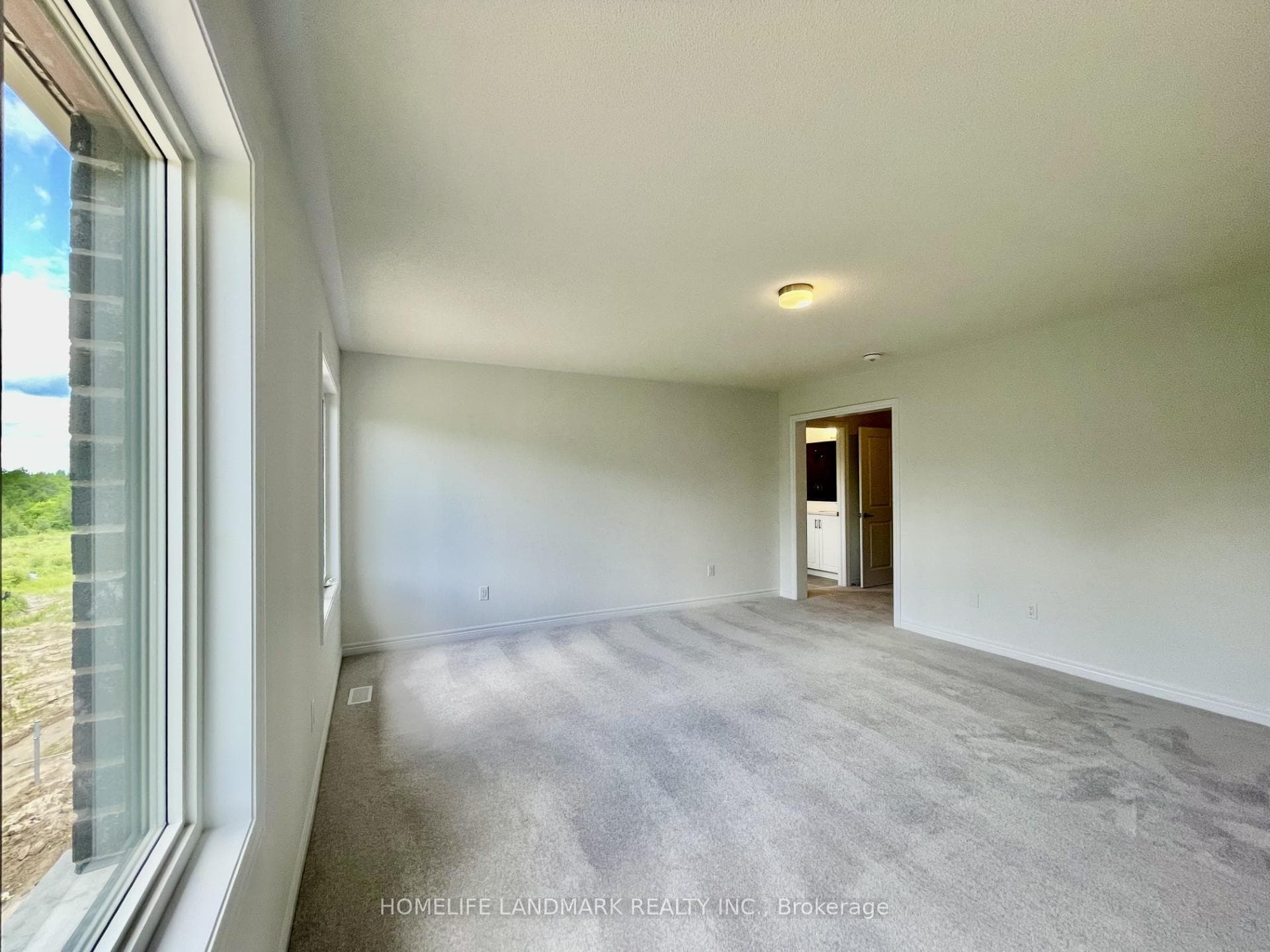 130 Thicketwood Avenue photo 19