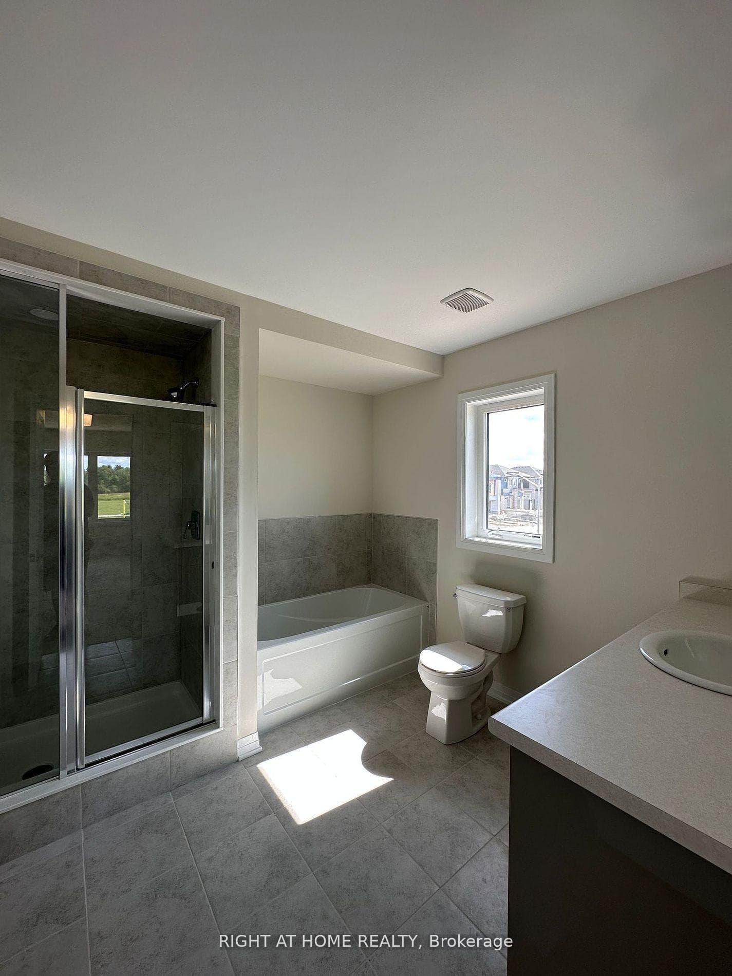 3713 Quayside Drive photo 11