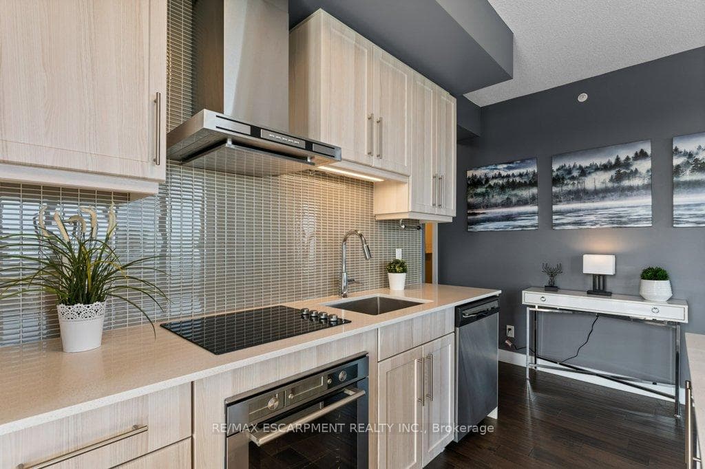 2087 Fairview Street Unit 1304 photo 20