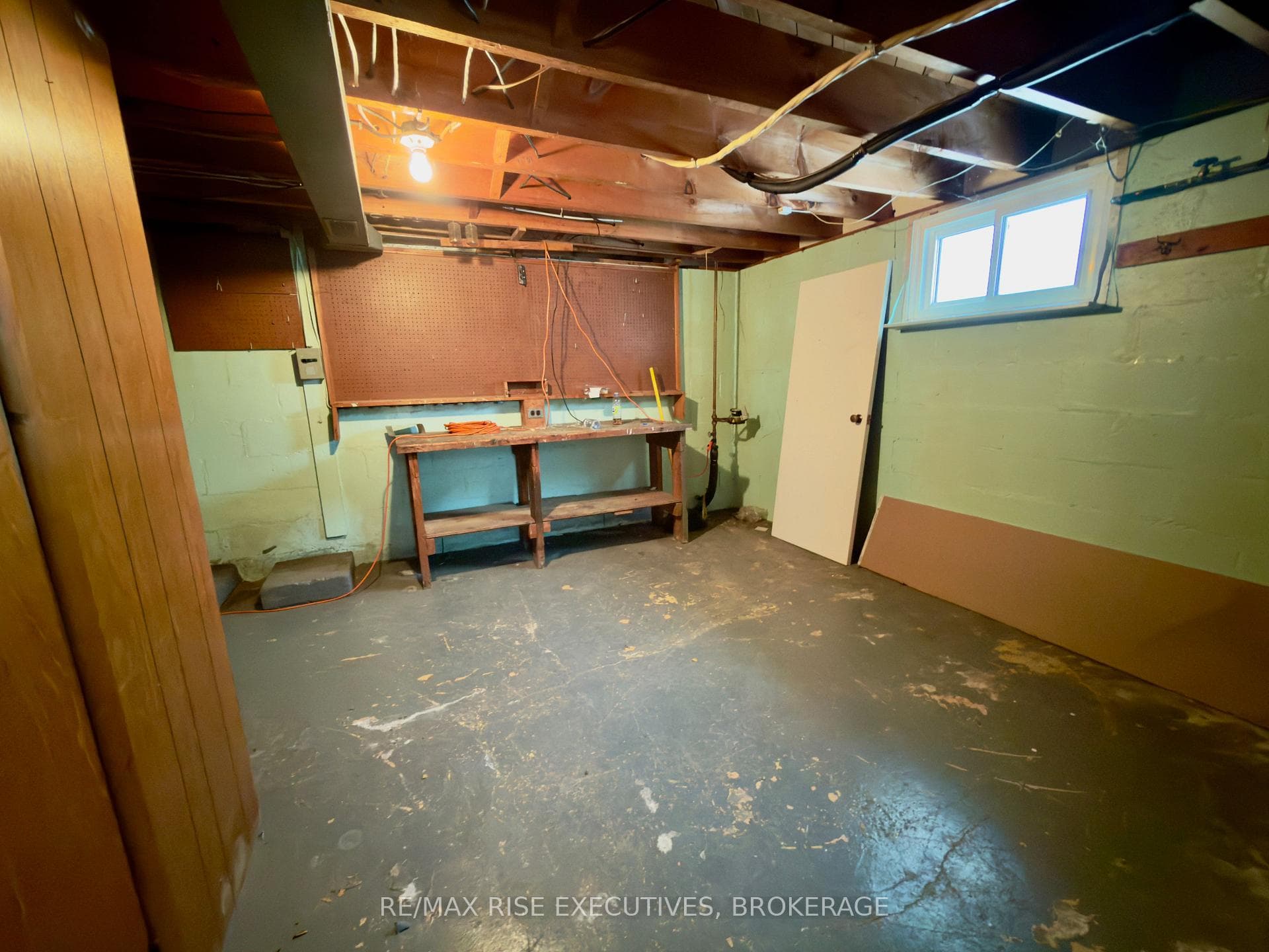 2073 Bath Road photo 15